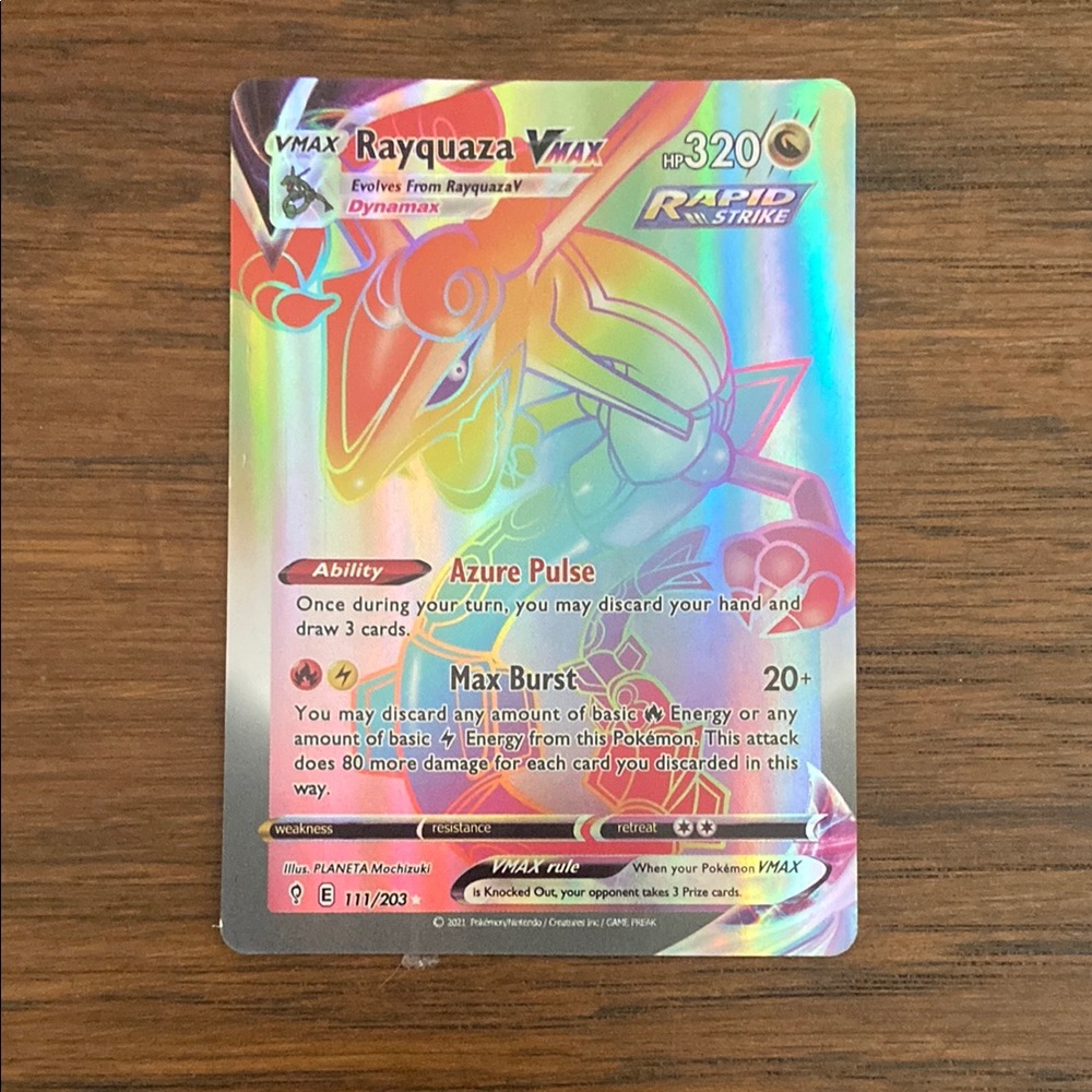 Rayquaza VMAX Pokémon Card